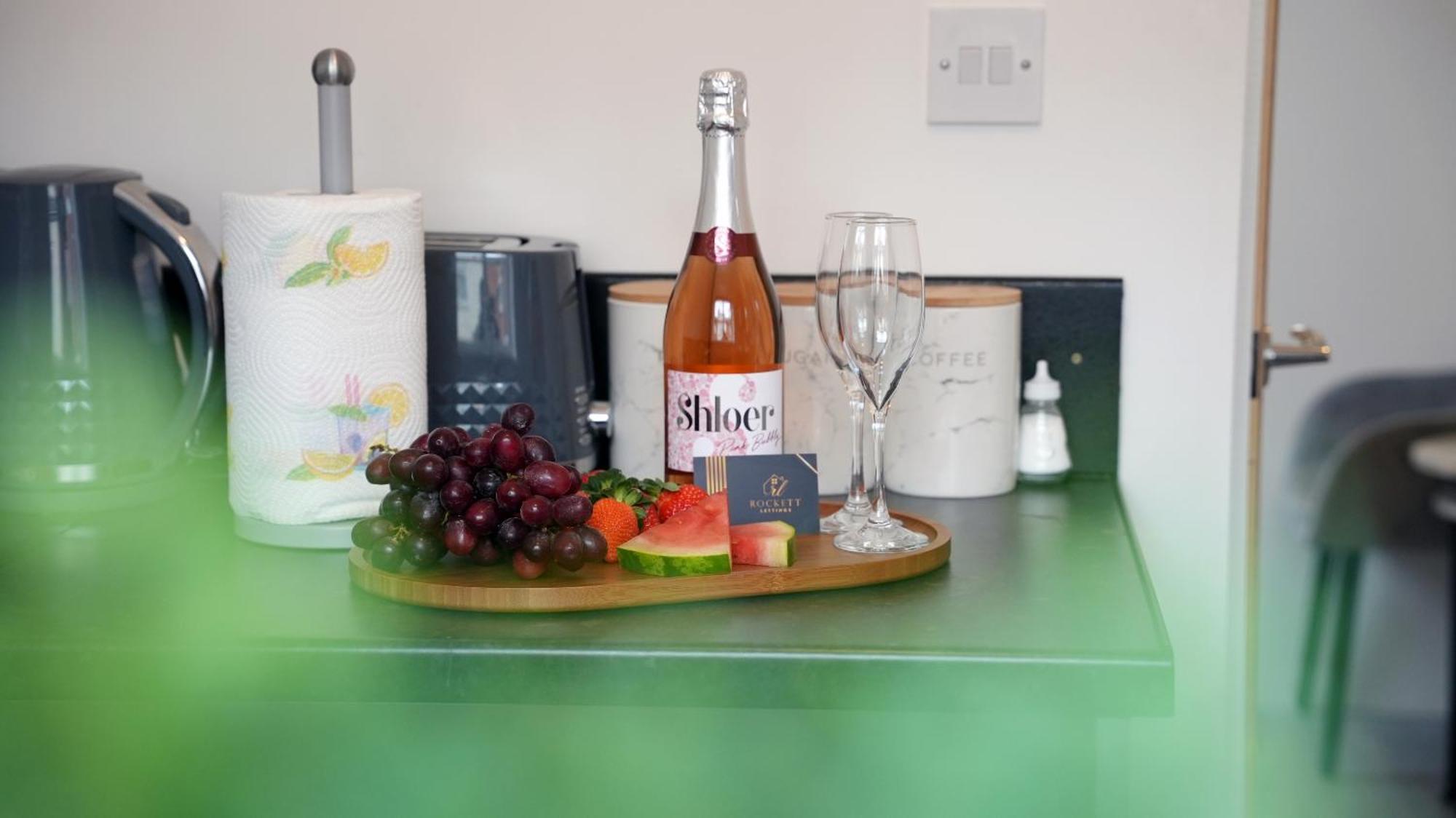 City Centre House, Parking With Ev, Free Wifi, Netflix Coventry Zewnętrze zdjęcie