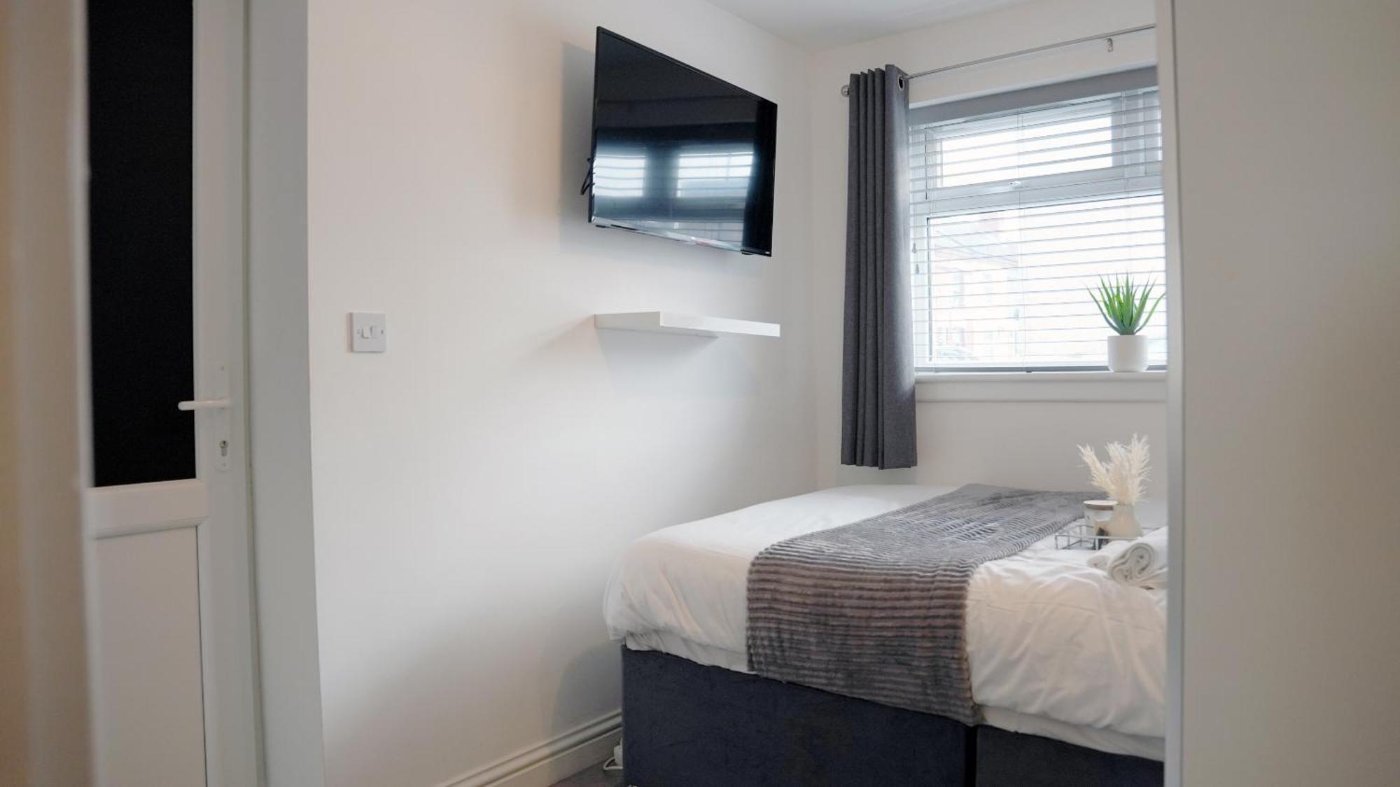 City Centre House, Parking With Ev, Free Wifi, Netflix Coventry Zewnętrze zdjęcie