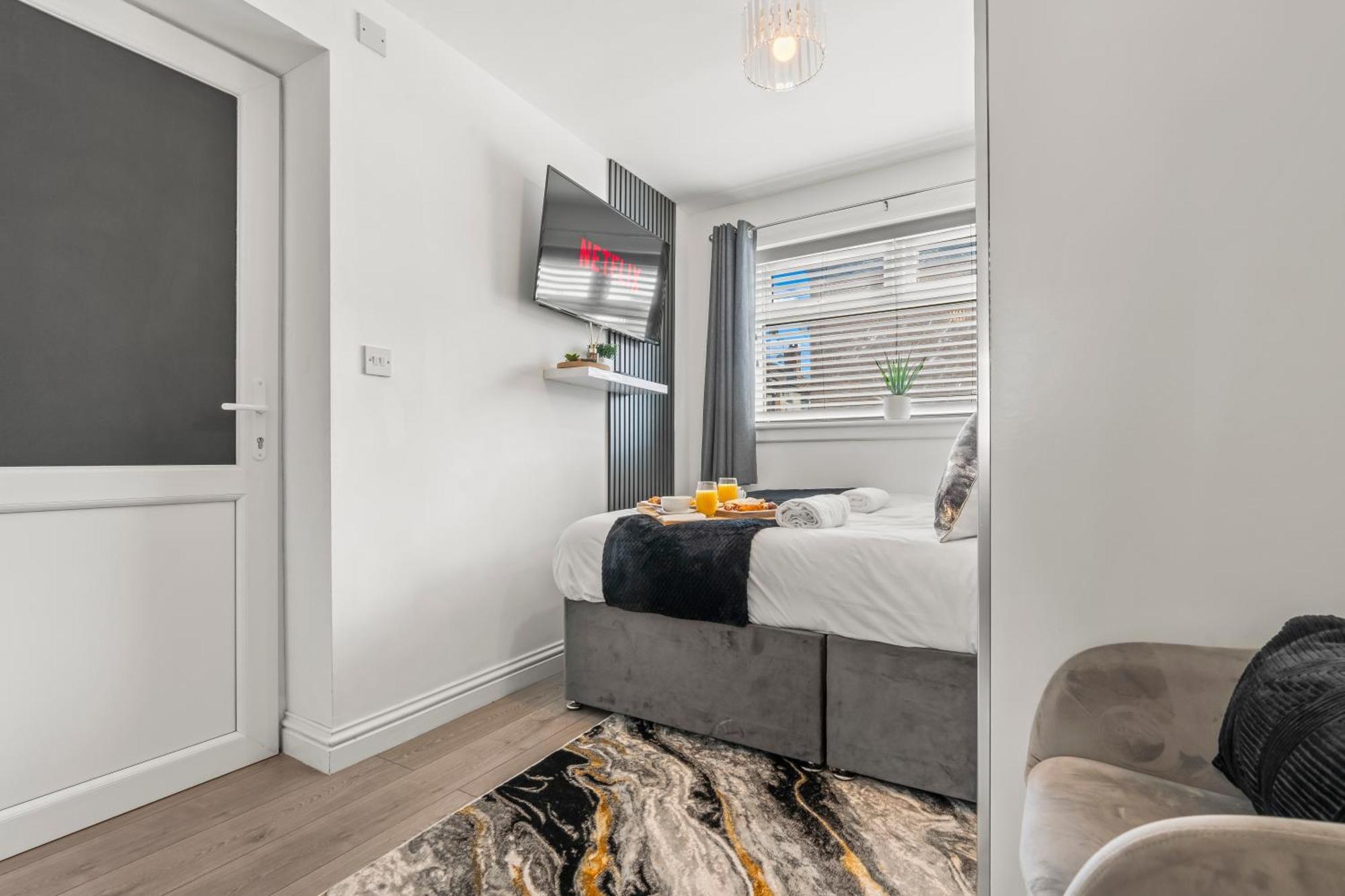 City Centre House, Parking With Ev, Free Wifi, Netflix Coventry Zewnętrze zdjęcie
